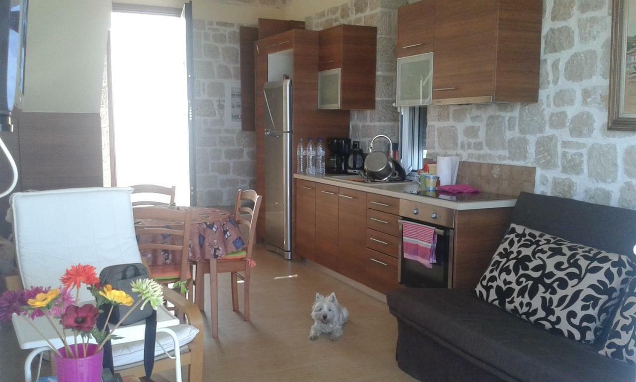 הוילה טולון Stone House In Olive Grove מראה חיצוני תמונה